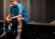 熊猫体育2026-北欧冷锋突袭英超，奥亚尔萨瓦尔从挪威险胜中汲取能量，在争冠关键战中接管比赛