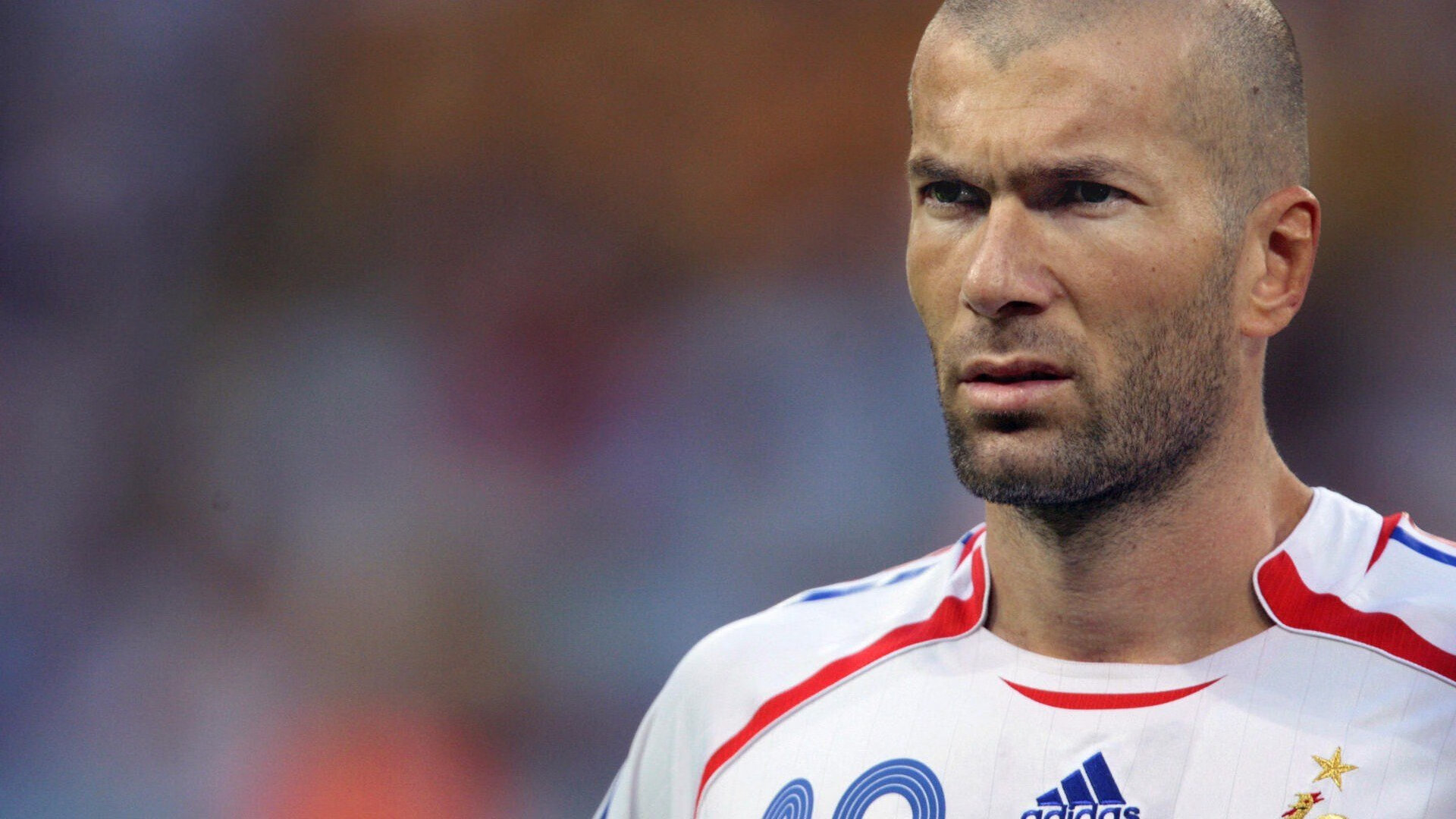 沙漠之星，2026世界杯B组强强对话，卡塔尔力克喀麦隆，加维闪耀全场，防守稳固书写历史